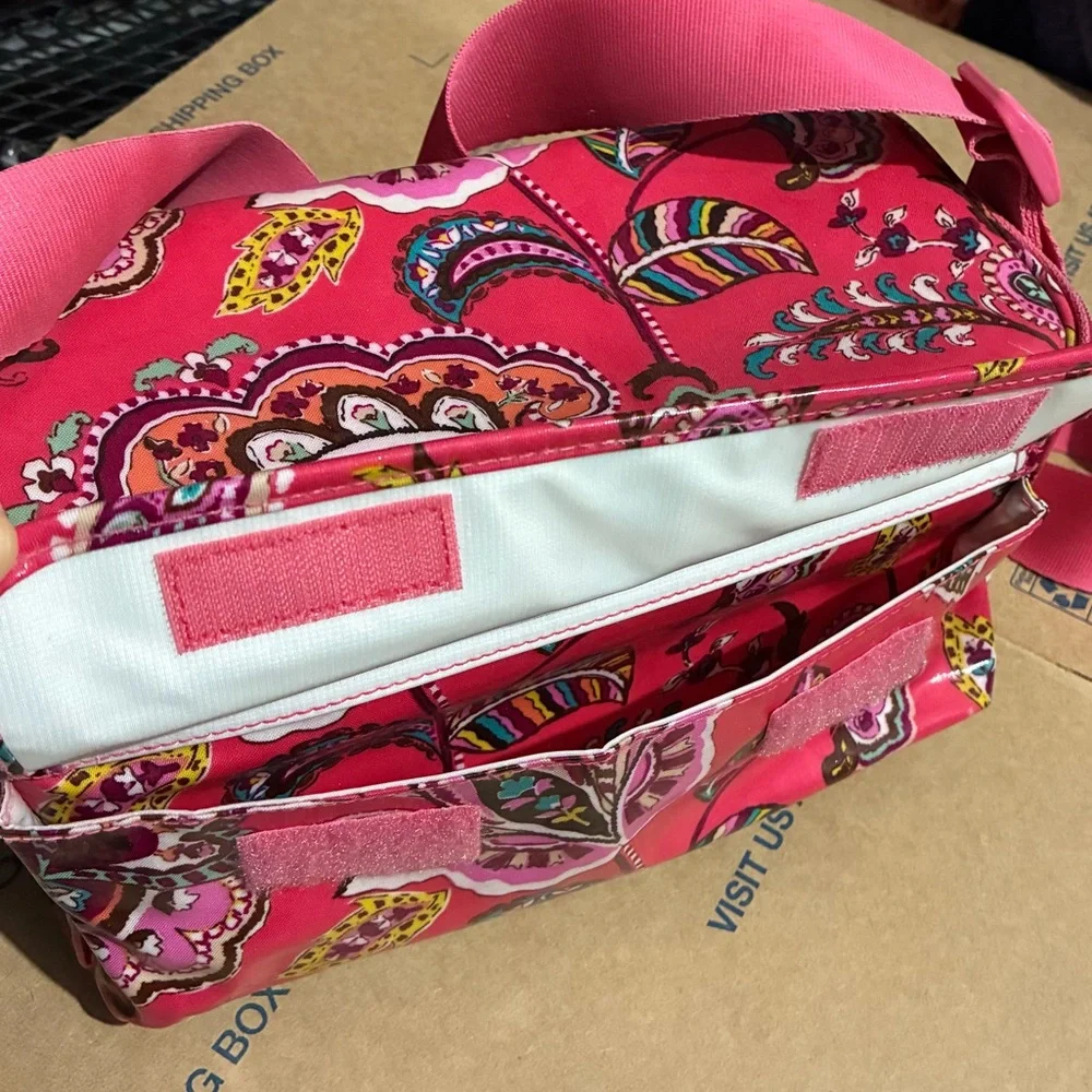 Vera Bradley Call Me Coral Insulated Crossbody Lunch Tote Bag Pink Paisley 10X5”
